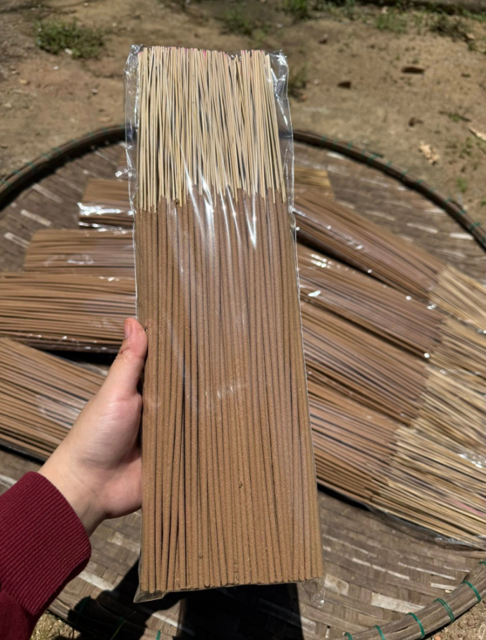 Gửi Trầm Hương Đi Nước Ngoài – Quy Trình Từ Đồ Thờ Canh Nậu